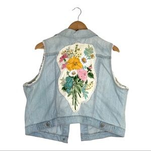•BOHO• Jean Vest Embroidered Back Bohemian XL